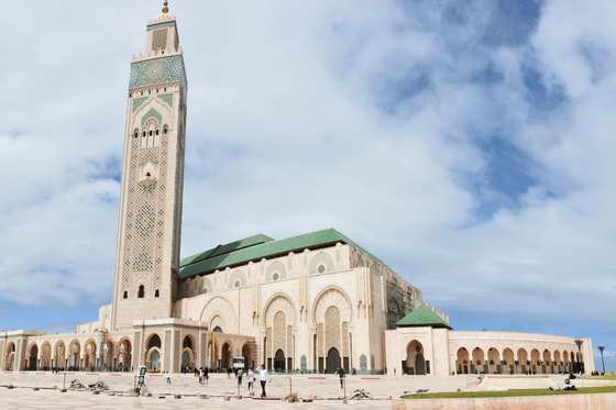 La mosquée Hassan II sur le front de mer de Casablanca
